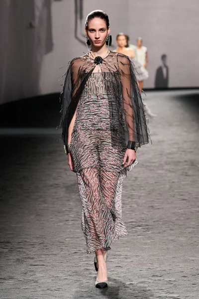 Look 46